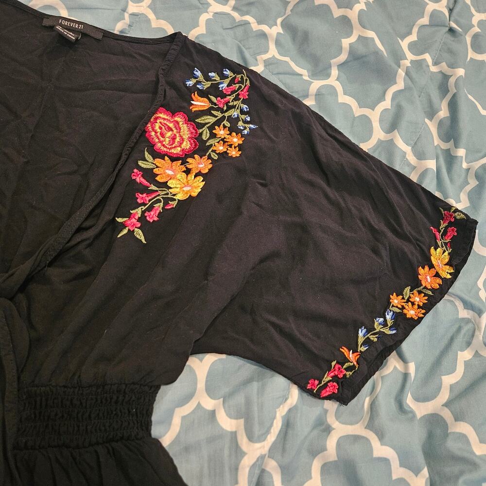 Forever 21 Black Floral Embroidered Romper Tie Front Boho Festival Small - Picture 4 of 8